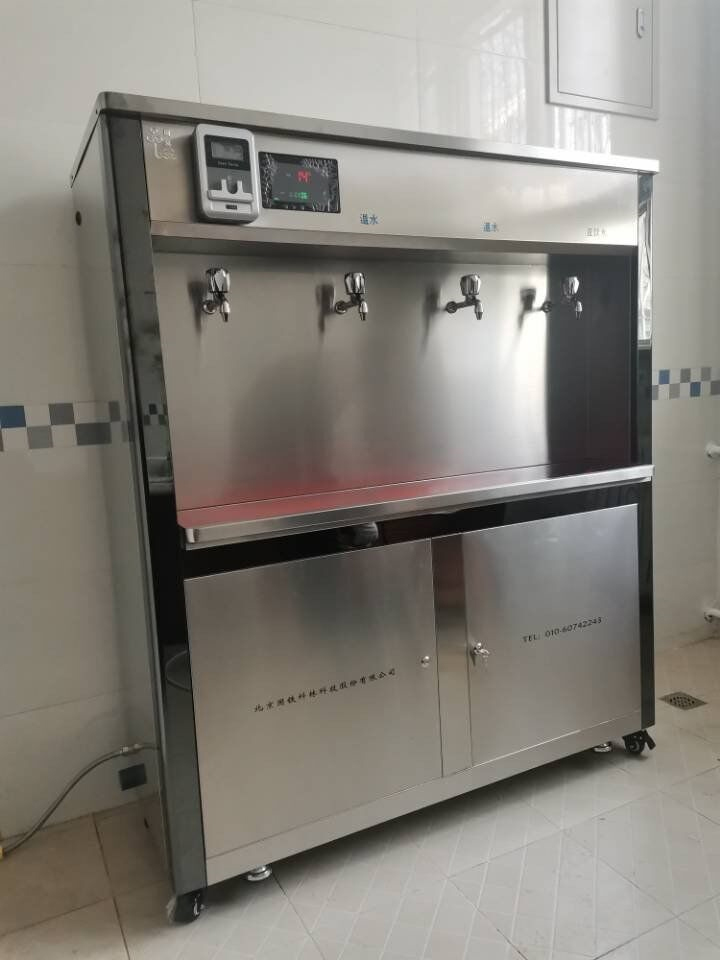 校園刷卡直飲水機(jī)，讓師生喝上了健康安全的直飲水